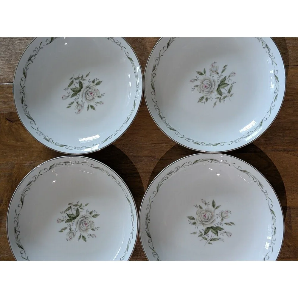 Vintage Diamond China Romance White Rose 7.5